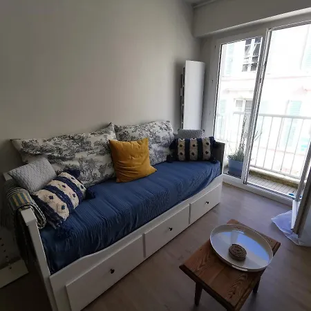 Le Palais Blanc - A 90m De La Grande - Parking Prive Apartment